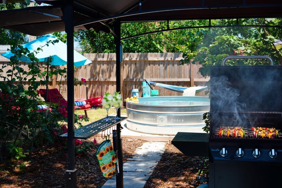 Patio, Patio, Day, Natural landscape, BBQ facilities, Garden, Lounge or bar, Garden view, Pool view, Pool view, Swimming pool, Swimming pool, Swimming pool, Location