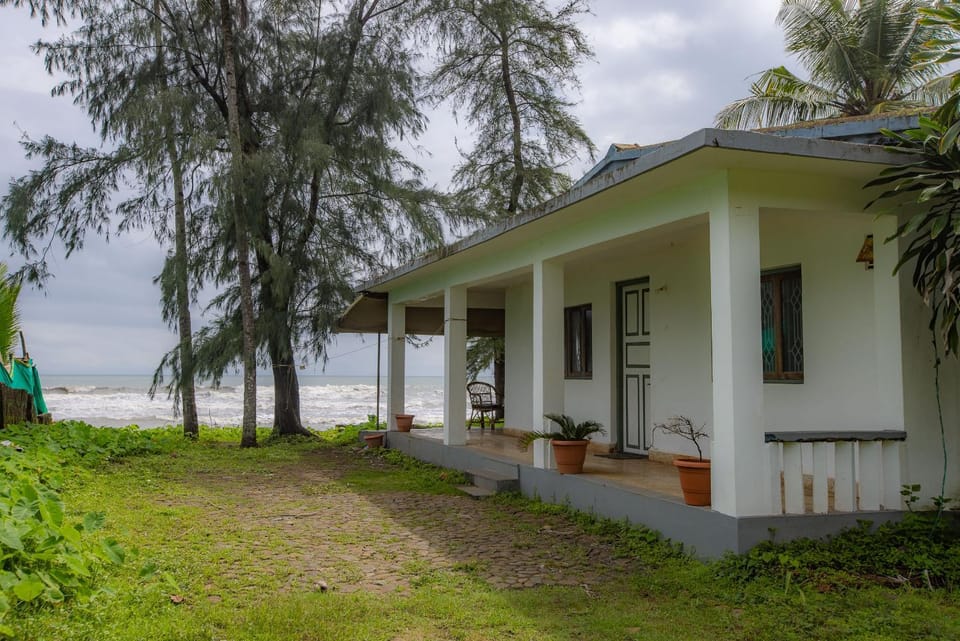 Beach, Garden view