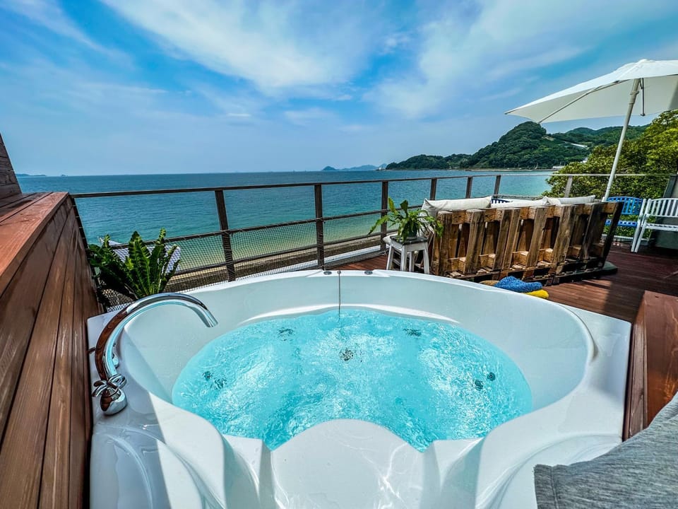 Hot Tub, Sea view