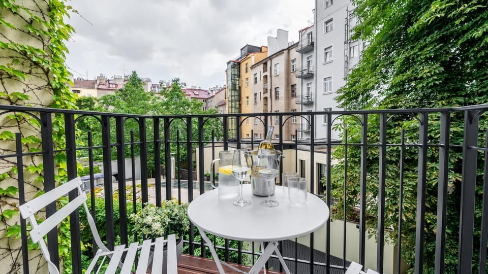 Balcony/Terrace, Garden view
