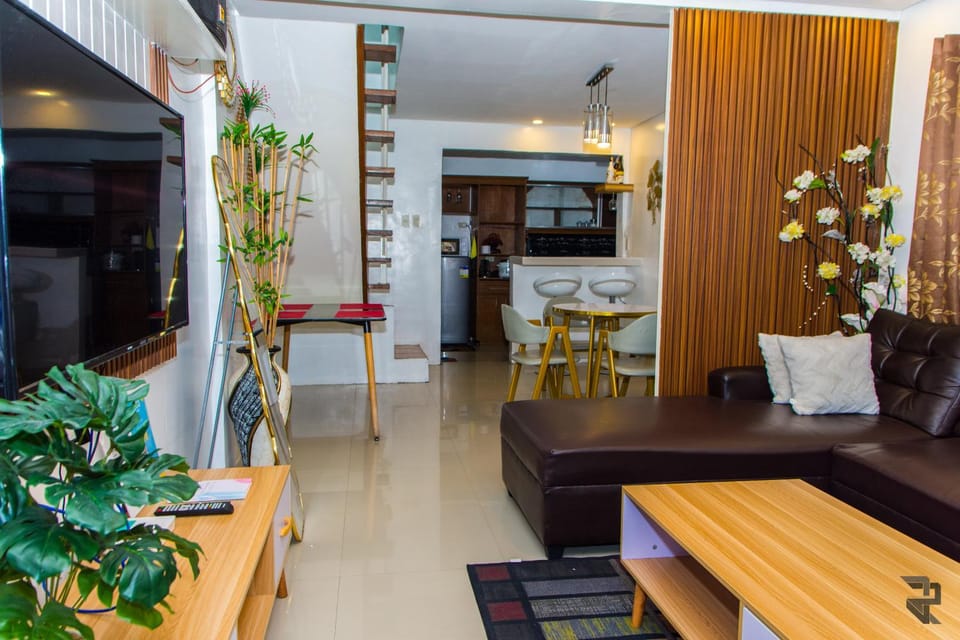 TV and multimedia, Kitchen or kitchenette, Living room, Seating area, Dining area, Evening entertainment