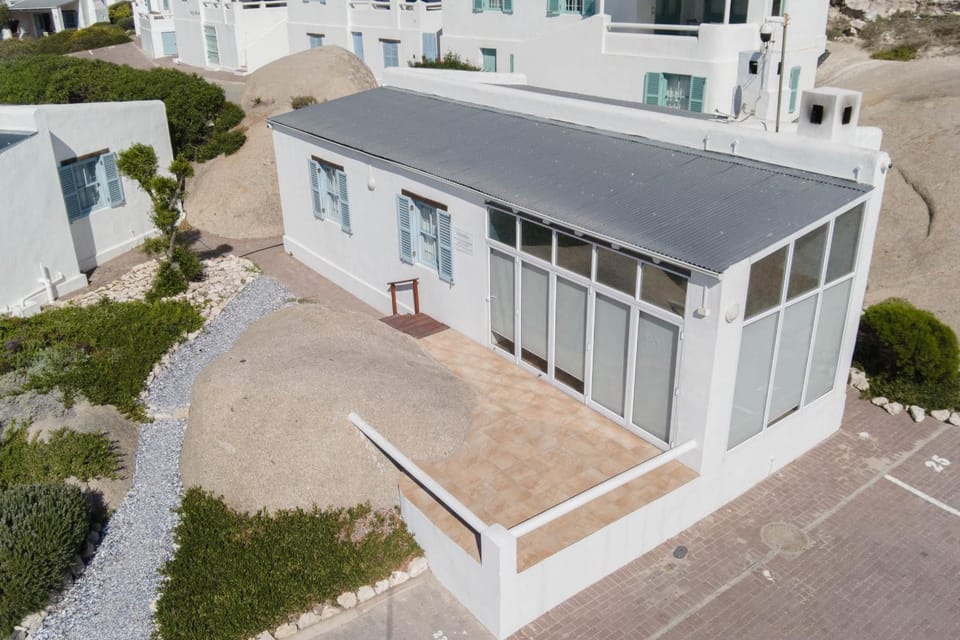 Property building, Day, Neighbourhood, Bird's eye view