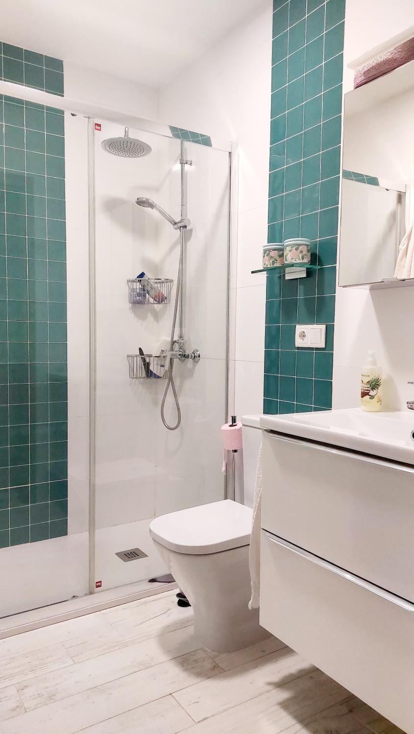 Shower, Toilet, Bathroom