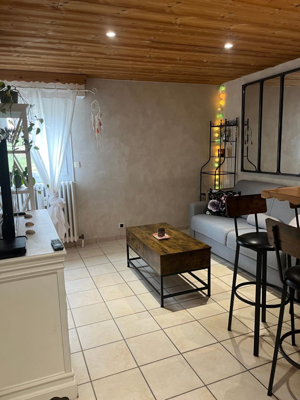 Living room, Seating area