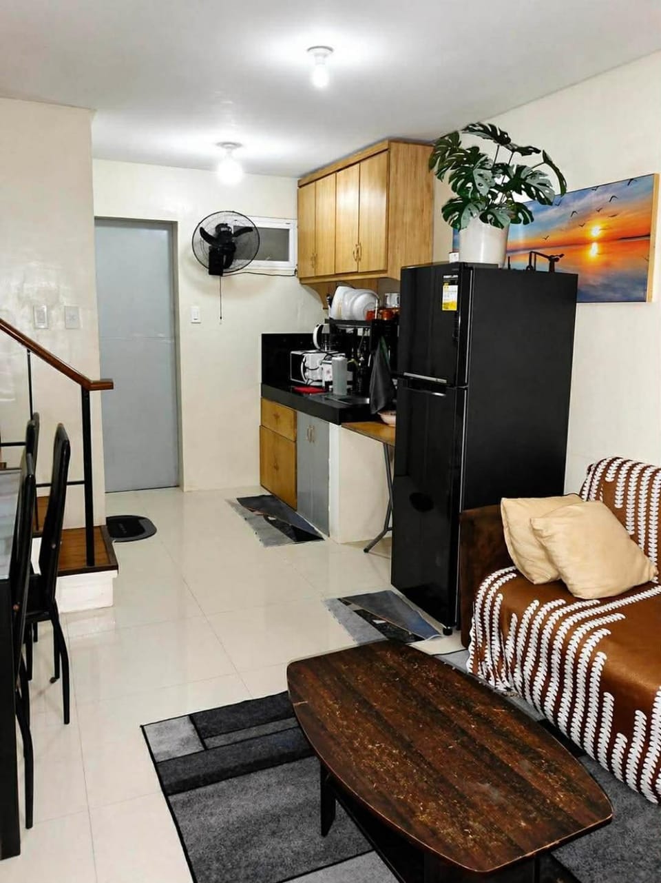 Kitchen or kitchenette, Living room
