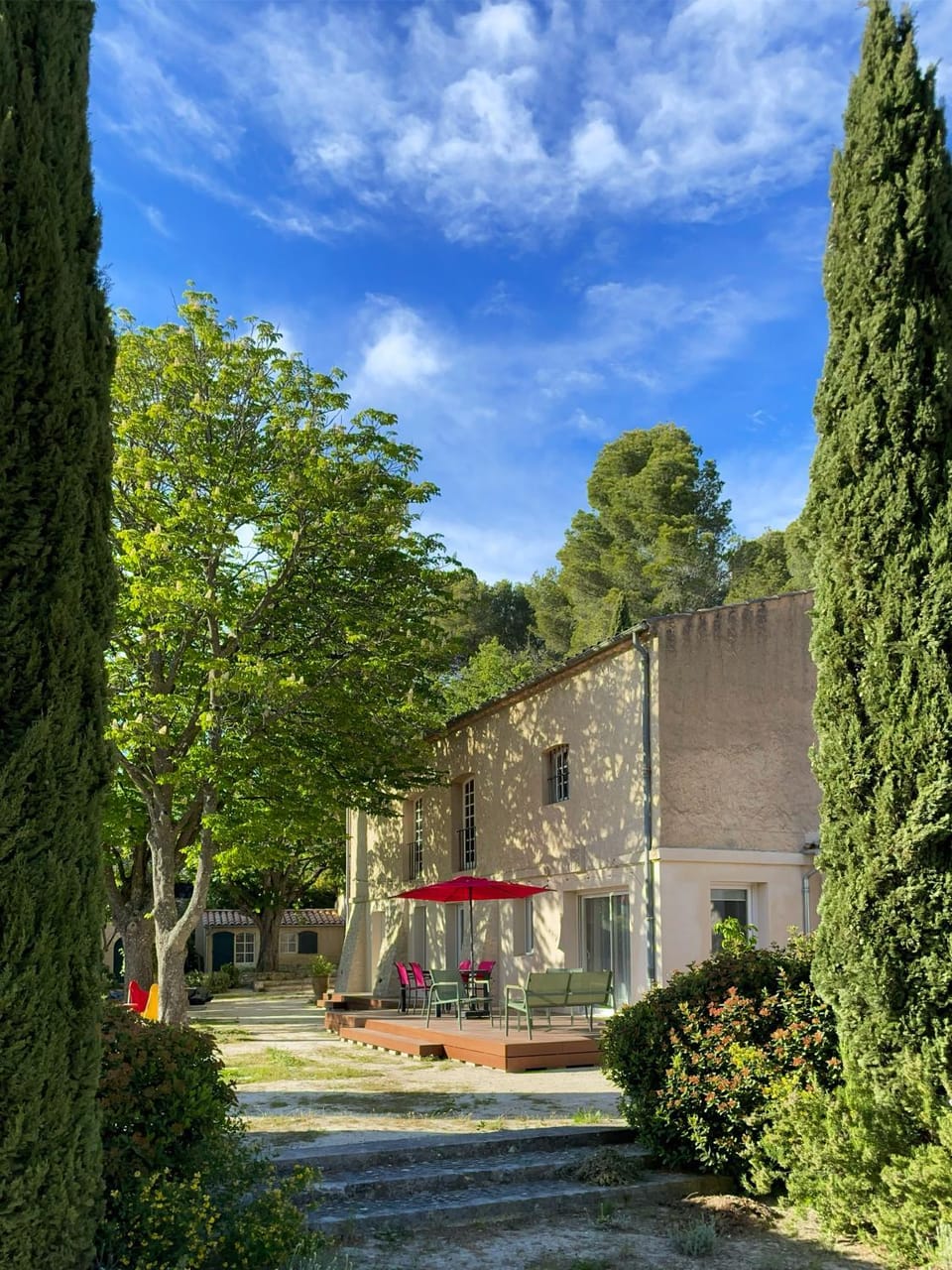Property building, Patio, Spring, Day, Garden, Garden view