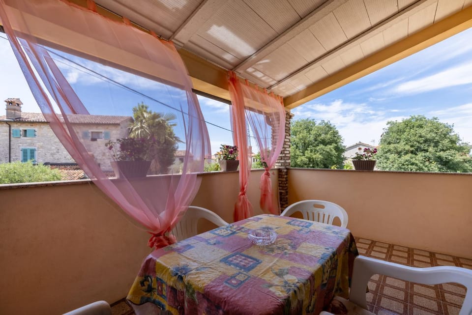 Day, Balcony/Terrace