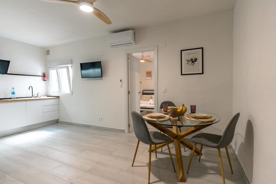 TV and multimedia, Dining area, Bedroom, kitchen