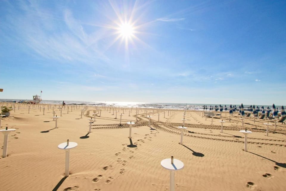 Nearby landmark, Day, Natural landscape, Beach, Sea view