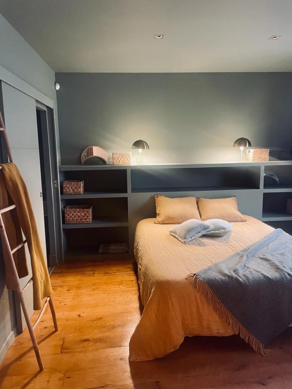 Bed, Bedroom