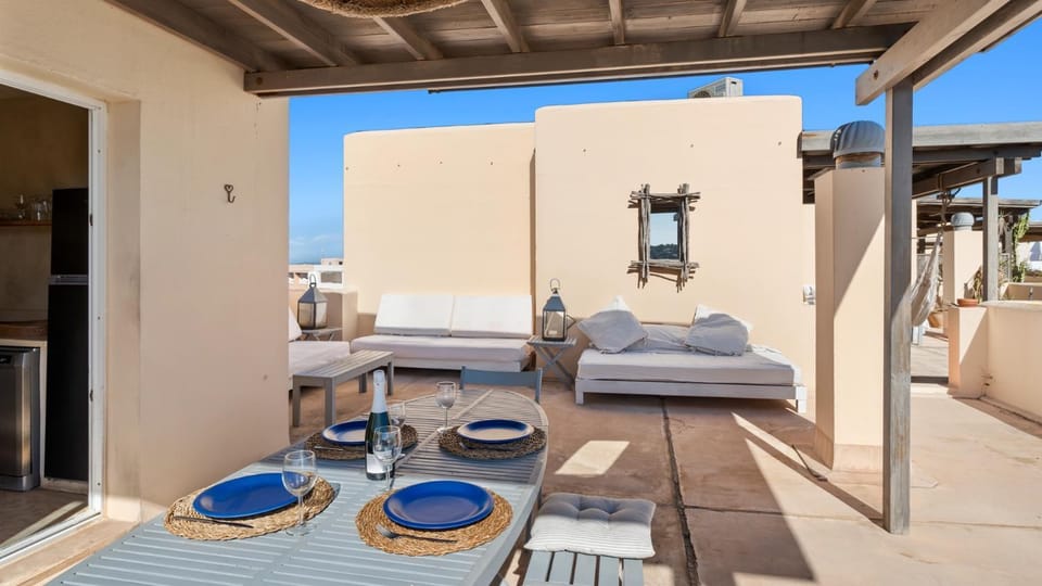 Property building, Balcony/Terrace