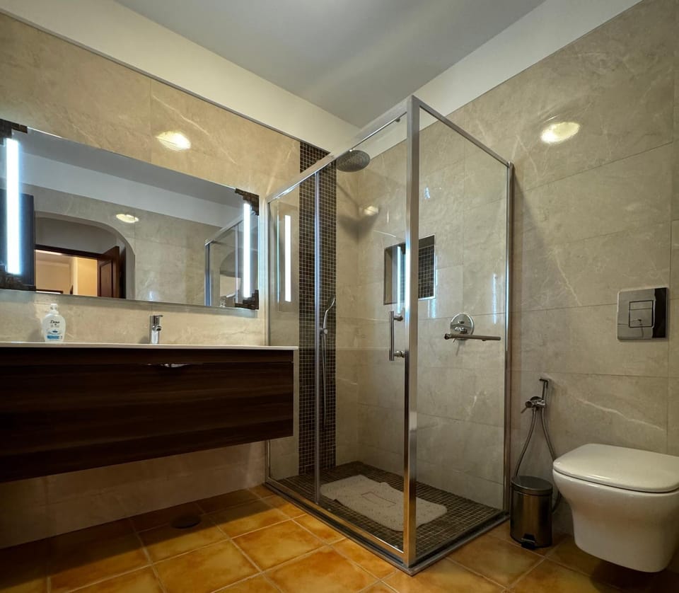 Bathroom, Living room