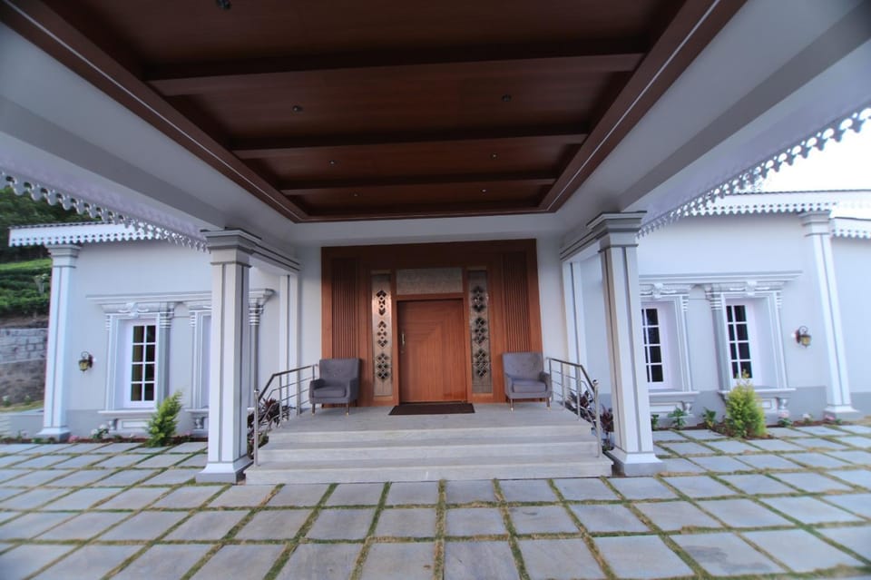 Property building, Facade/entrance