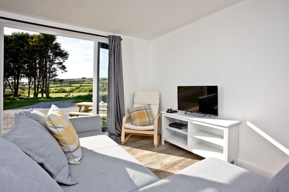 Day, Golfcourse, TV and multimedia, View (from property/room), Living room, Seating area