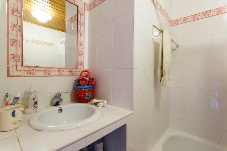 Bathroom, Bath