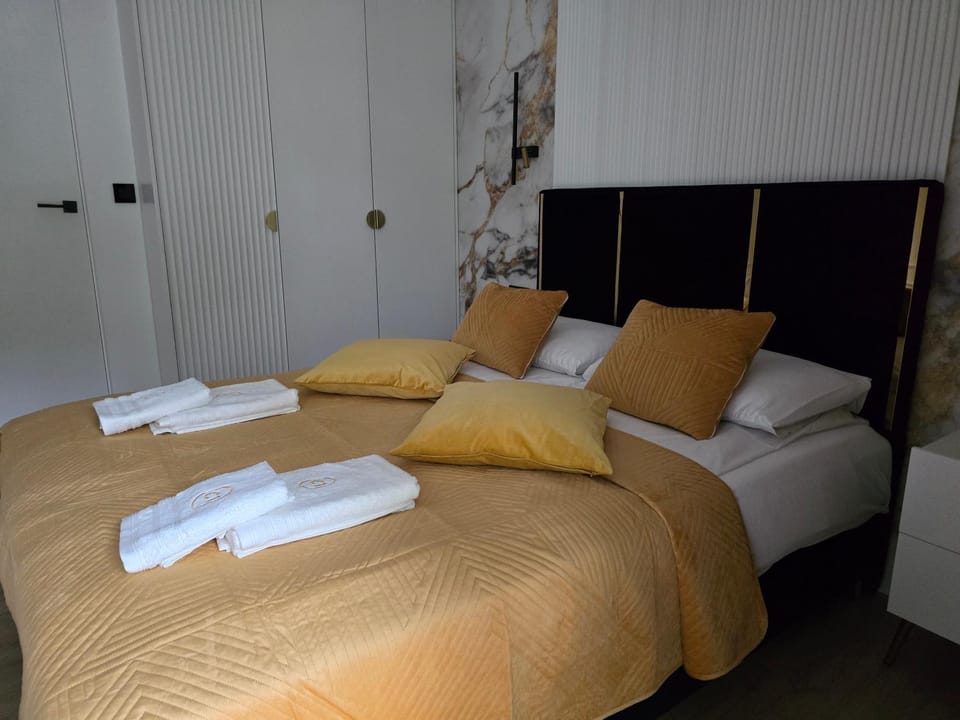 Lepszypobyt Apartament Stone Hill z basenem i widokiem na góry Apartment in Lower Silesian Voivodeship