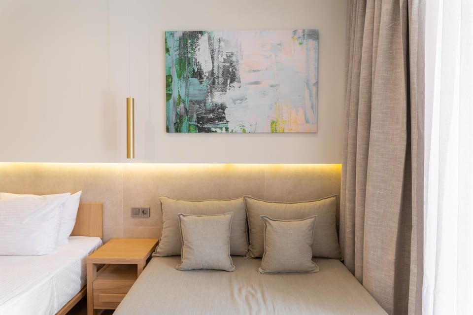 Living room, Photo of the whole room