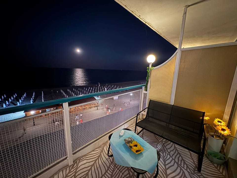 Night, Natural landscape, View (from property/room), Balcony/Terrace, Sea view