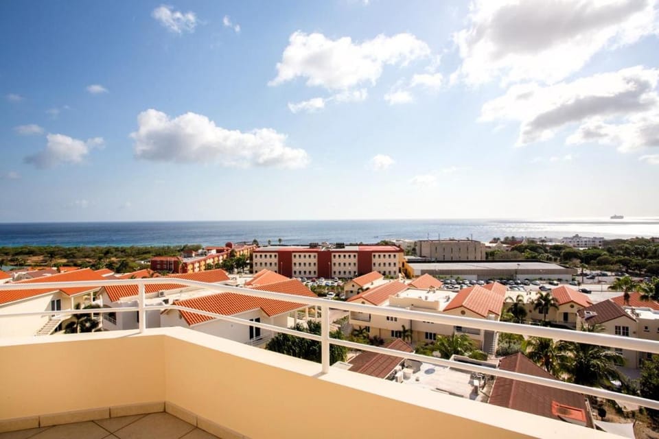 Luxe Penthouse Royal Palm Apartment in Willemstad