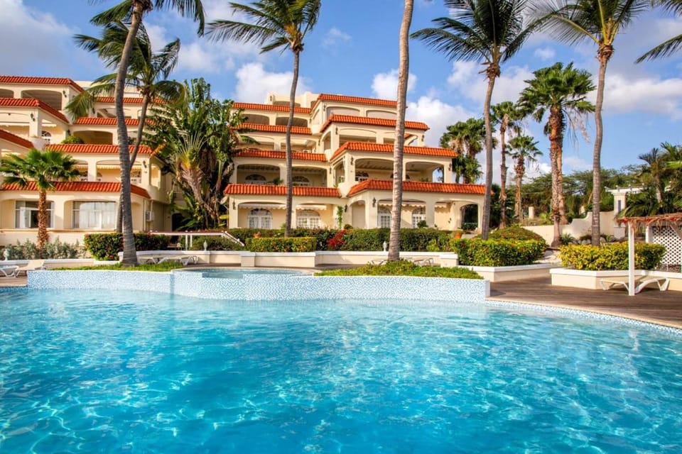Luxe Penthouse Royal Palm Apartment in Willemstad