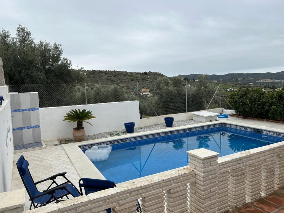 Patio, Mountain view, Swimming pool