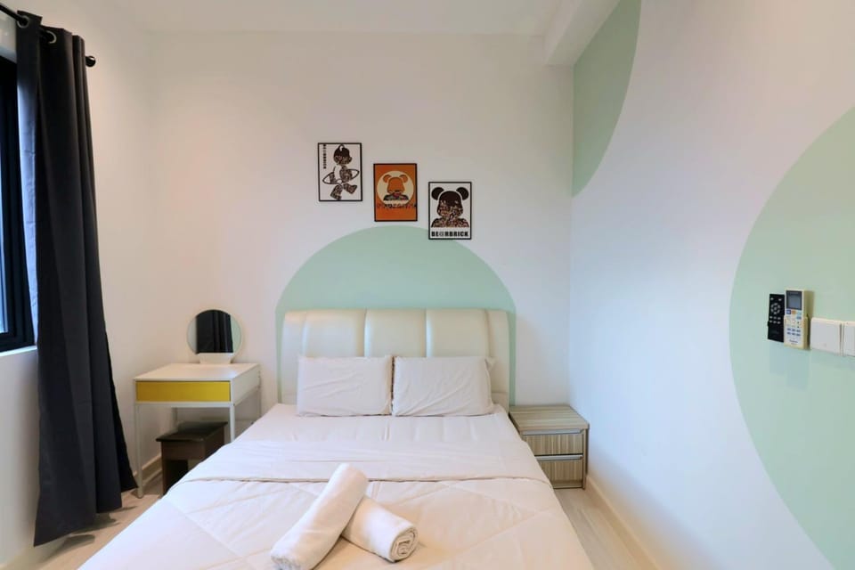 Bed, Bedroom