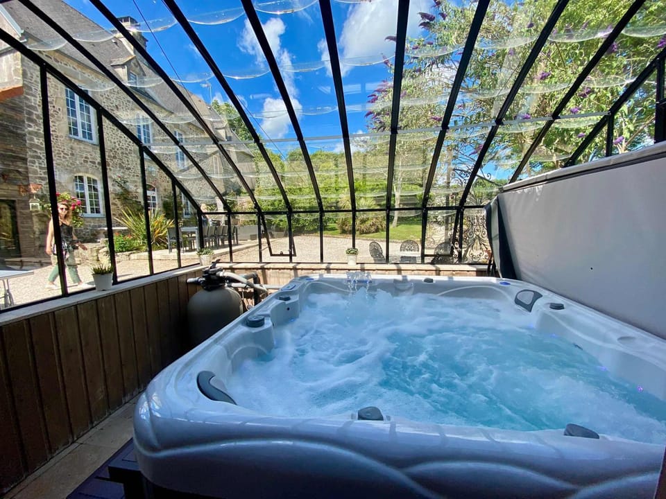 Day, Natural landscape, Hot Tub, Pool view, Swimming pool