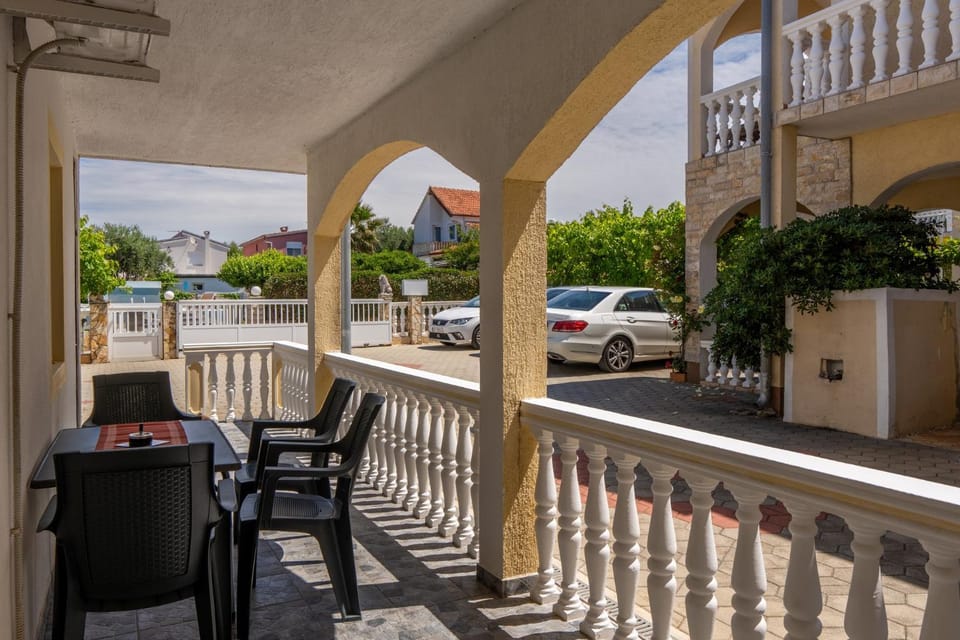 Day, Balcony/Terrace, Seating area