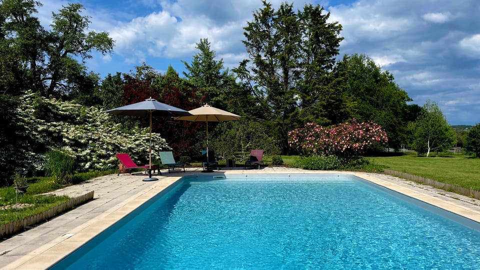 Natural landscape, Garden view, Swimming pool, sunbed