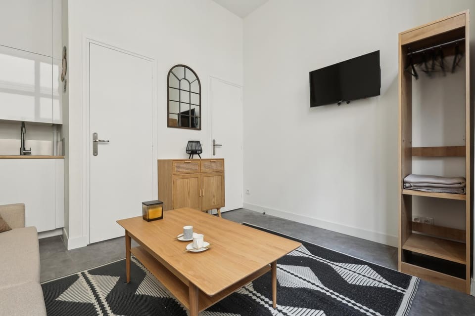 TV and multimedia, Living room, Seating area, storage