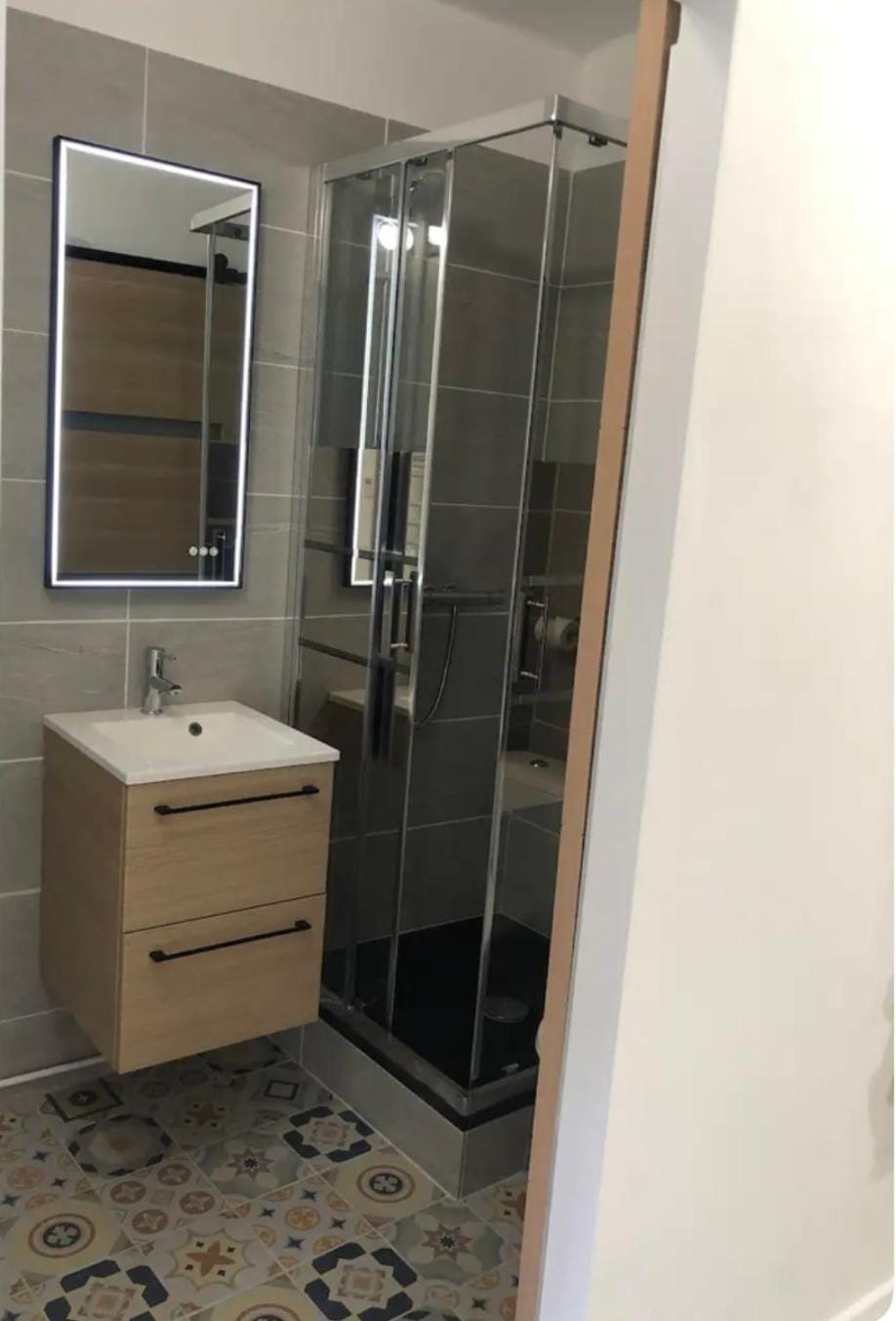 Intra-Muros Studio Proche Teinturiers Apartment in Avignon