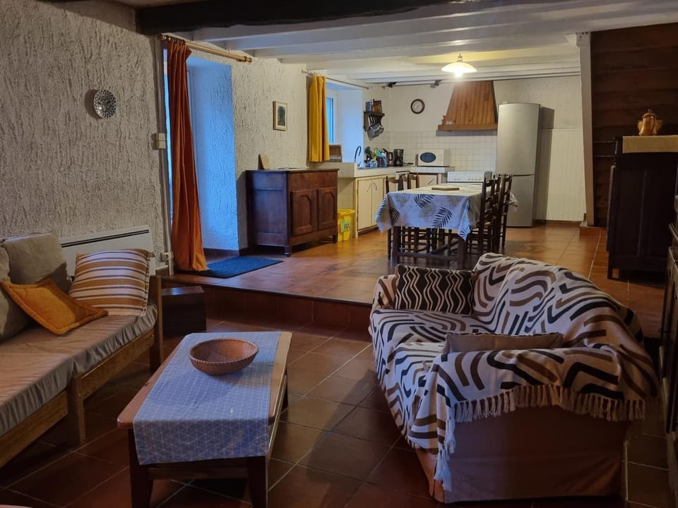 Property building, Living room