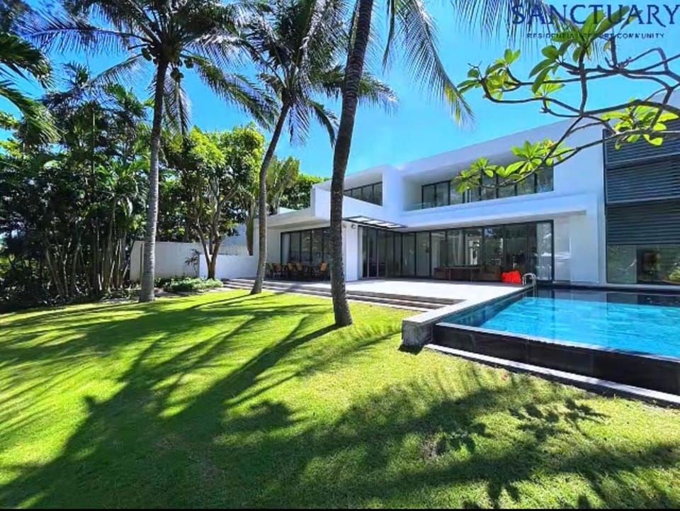 VILLA 5 BED ROOMS SANCTUARY HỒ TRÀM, gần biển CÁCH BIỂN CHỈ 20 MÉT Villa in Ba Ria - Vung Tau