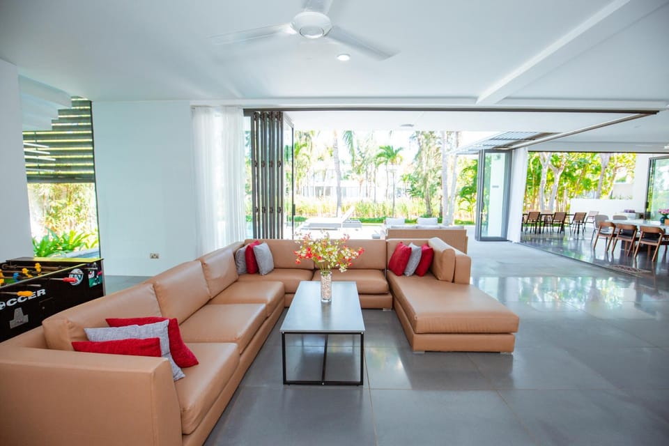 VILLA 5 BED ROOMS SANCTUARY HỒ TRÀM, gần biển CÁCH BIỂN CHỈ 20 MÉT Villa in Ba Ria - Vung Tau