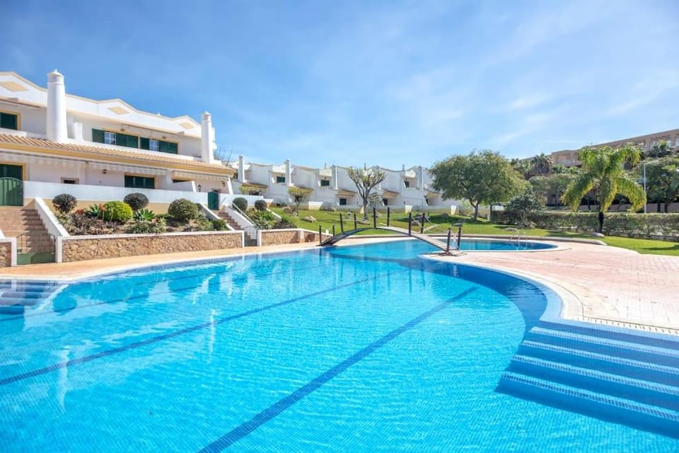 Day, Pool view, Swimming pool, Swimming pool