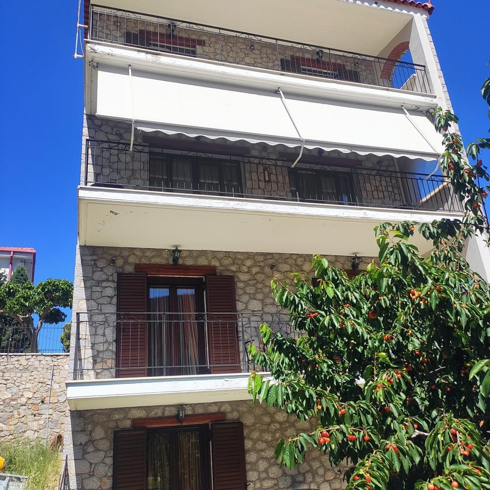 Πέτρινο Apartment in Peloponnese, Western Greece and the Ionian