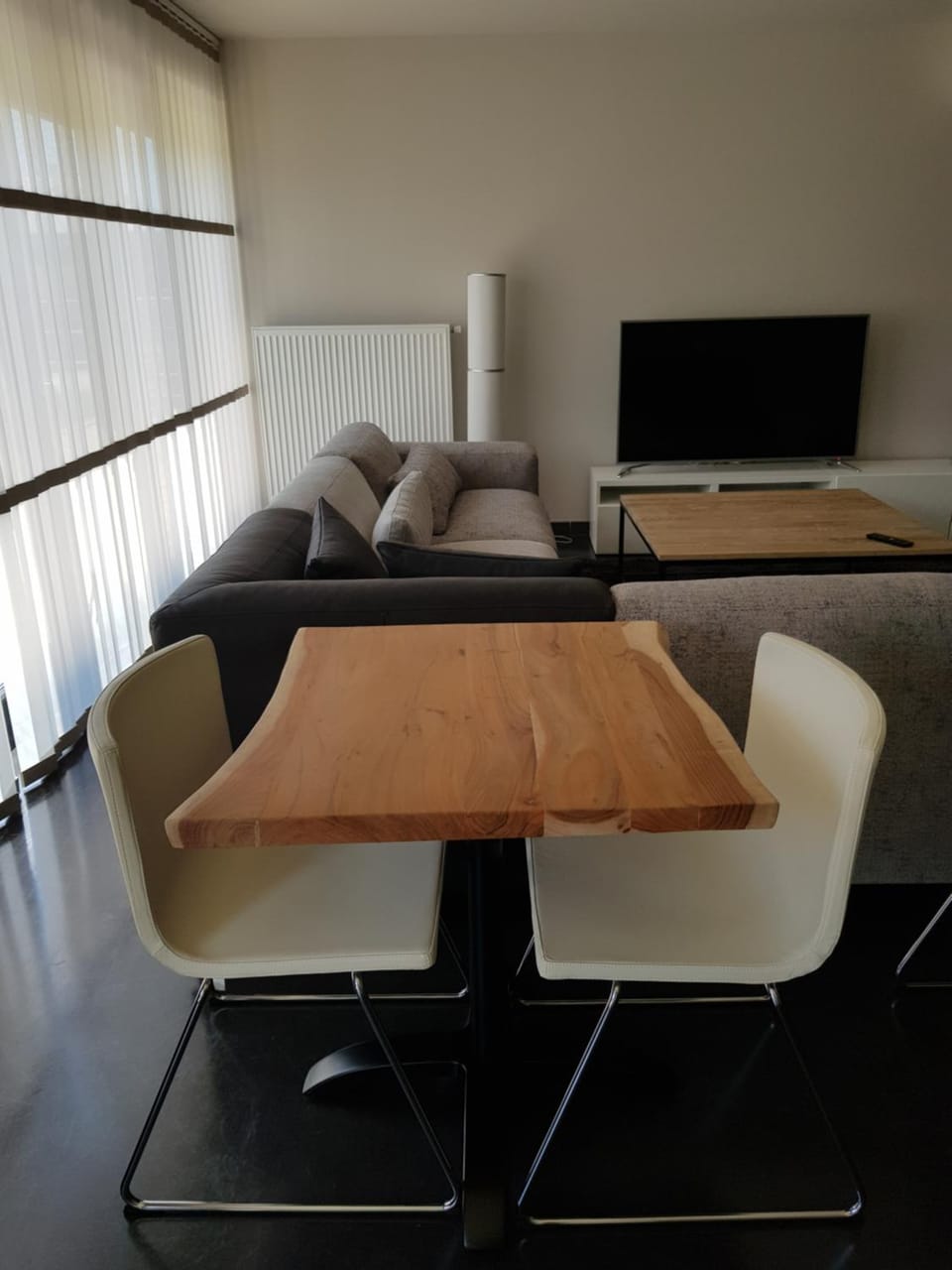 Dining area, Breakfast