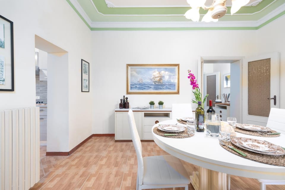 Villino Clara House in Viareggio
