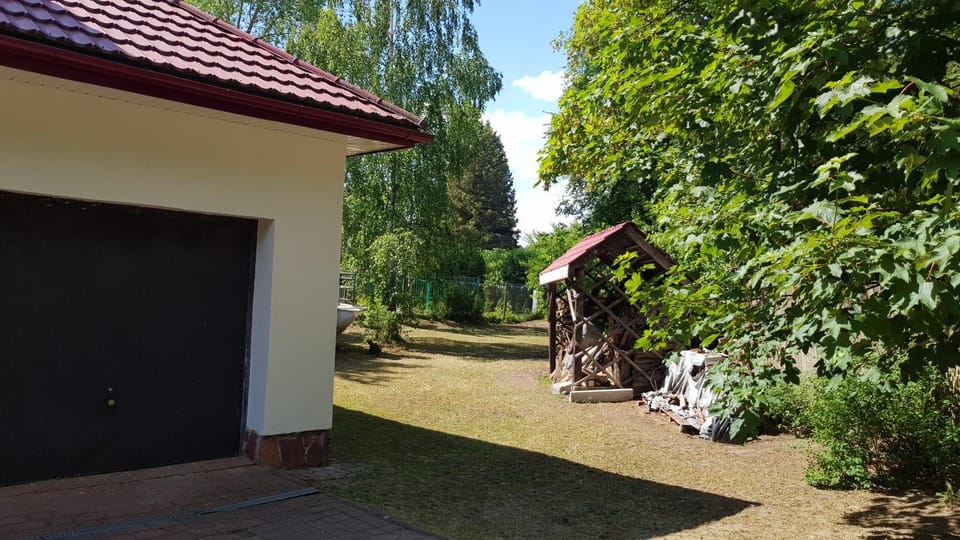Projekt Pluski Komfortowy Dom dla 10 osób nad jeziorem House in Poland