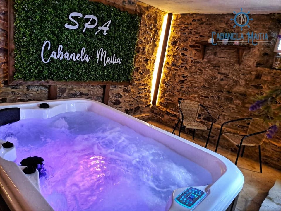 Hot Tub, Spa and wellness centre/facilities