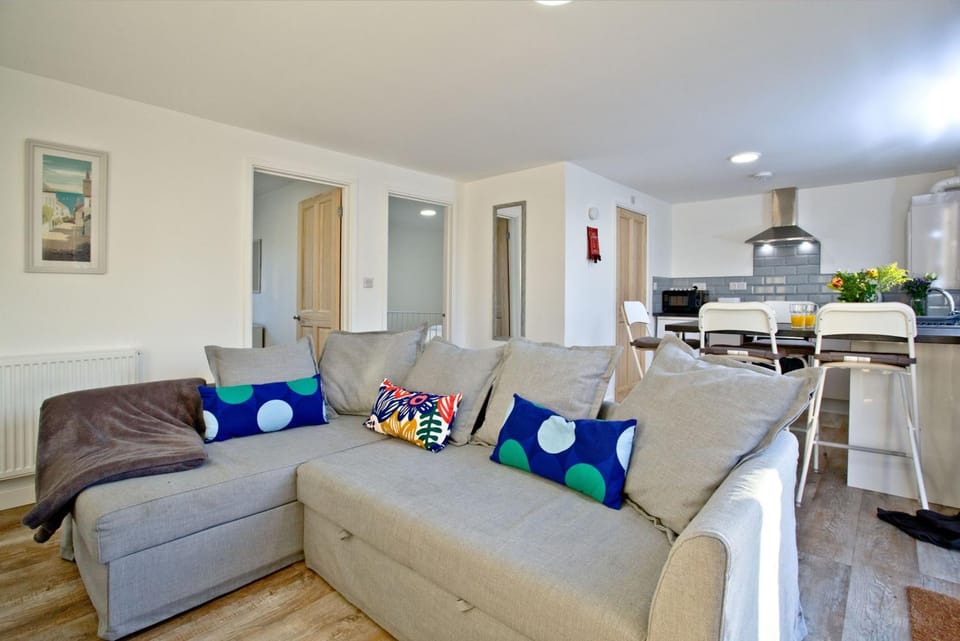 Kitchen or kitchenette, Living room, Seating area, Dining area, internet, pet friendly