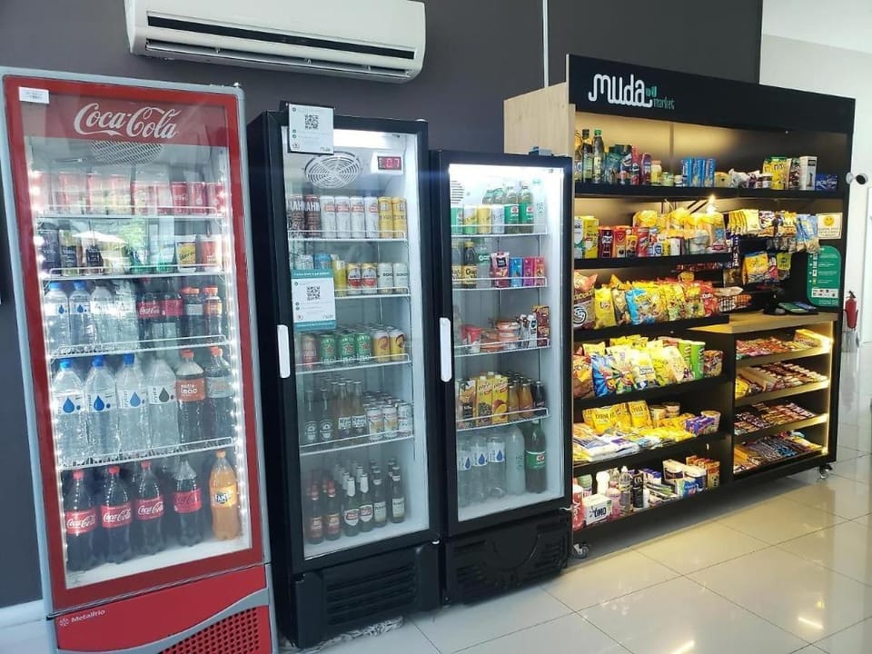 Supermarket/grocery shop