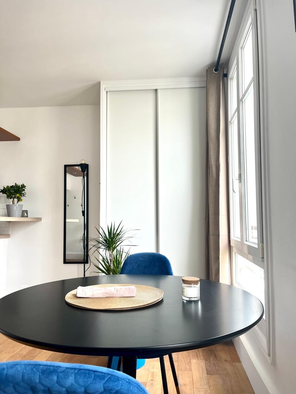Eiffel Tower - Cosy Studio Apartment in Paris