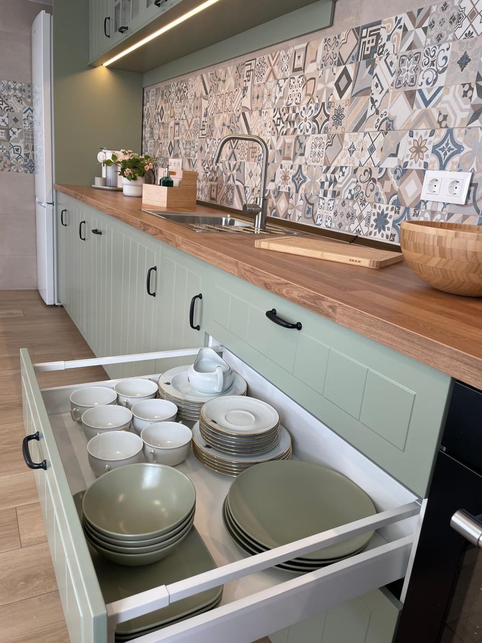 Kitchen or kitchenette, Living room