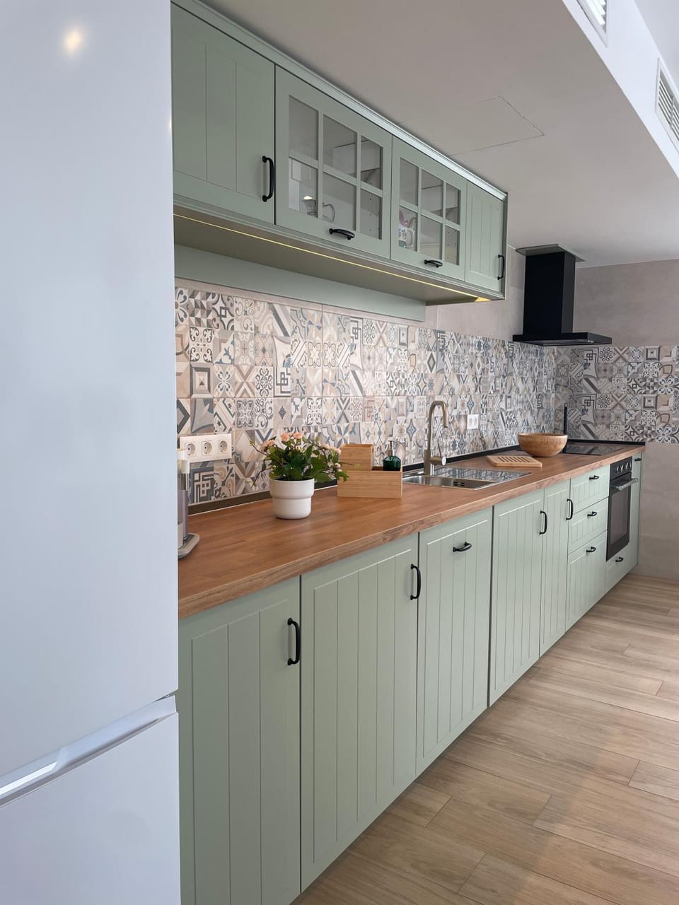 Kitchen or kitchenette, Living room