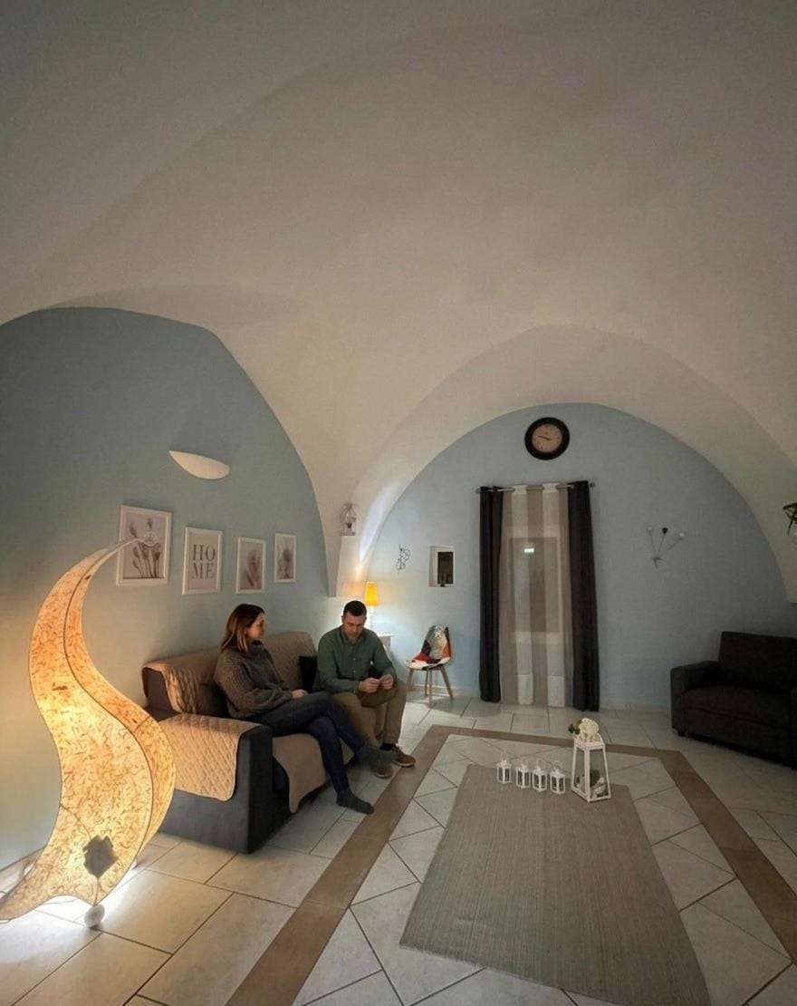 Living room, Seating area