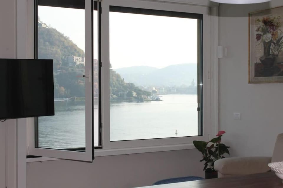 Lakeviewcabin - Apartment With Lake View Cabin in Como