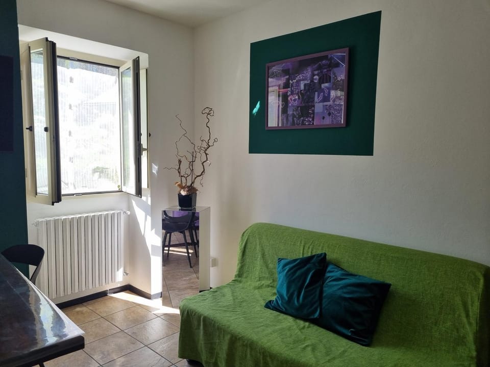 Ortacolorhome GreenHome-Boleto Apartment in Piedmont