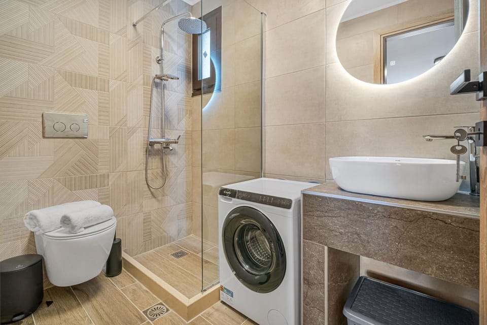 Bathroom, towels