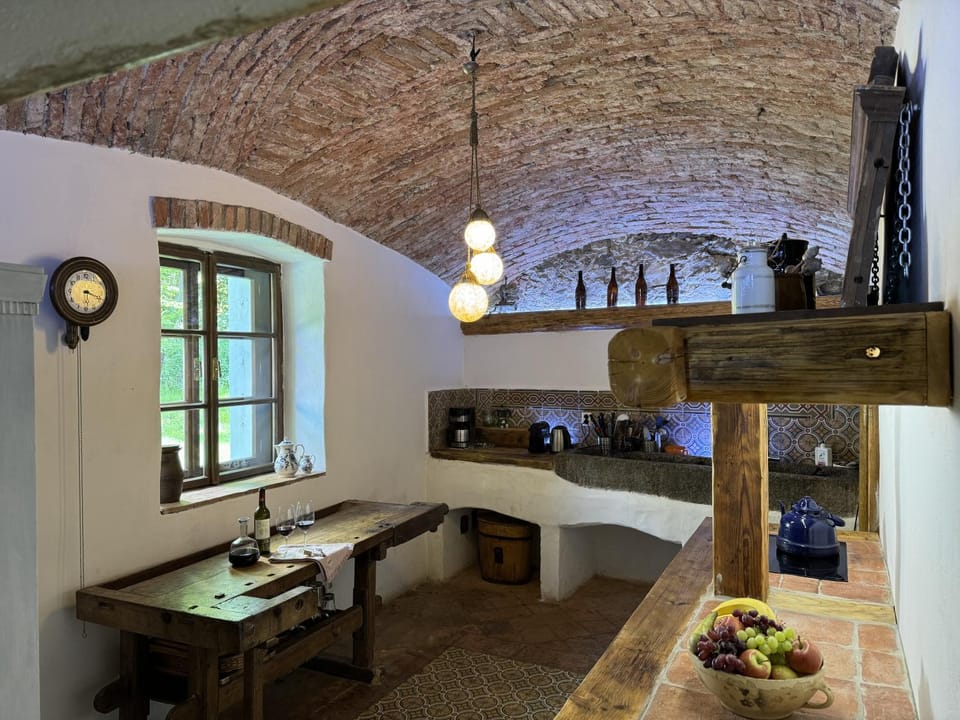 Kitchen or kitchenette, Kitchen or kitchenette